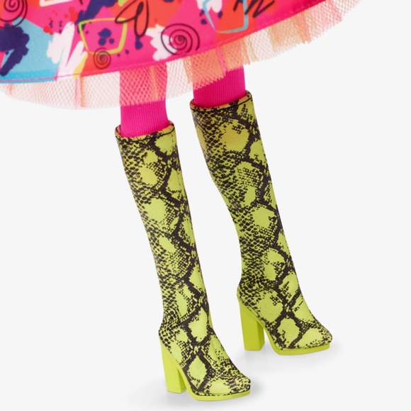 Barbie🩷 Weird Barbie In Original Box Mint Condition❣️ - Picture 4 of 7